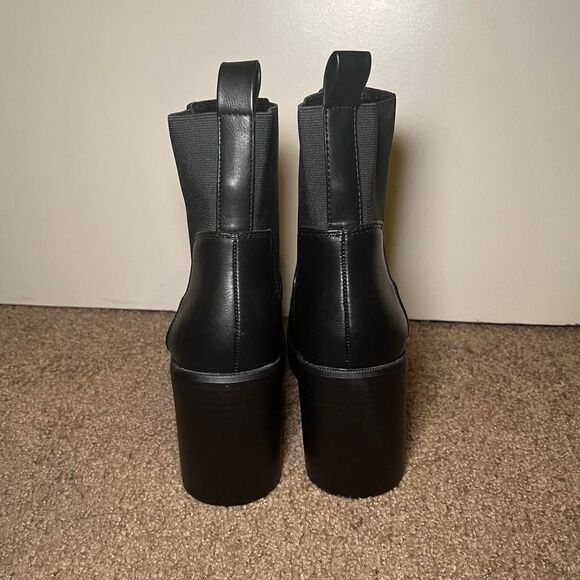 Black Leather Chelsea Boots - Picture 4 of 6